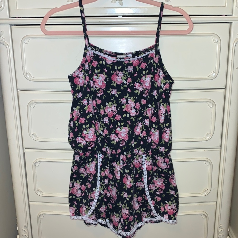 “Over the Top” Floral Jumper Sz Youth XL